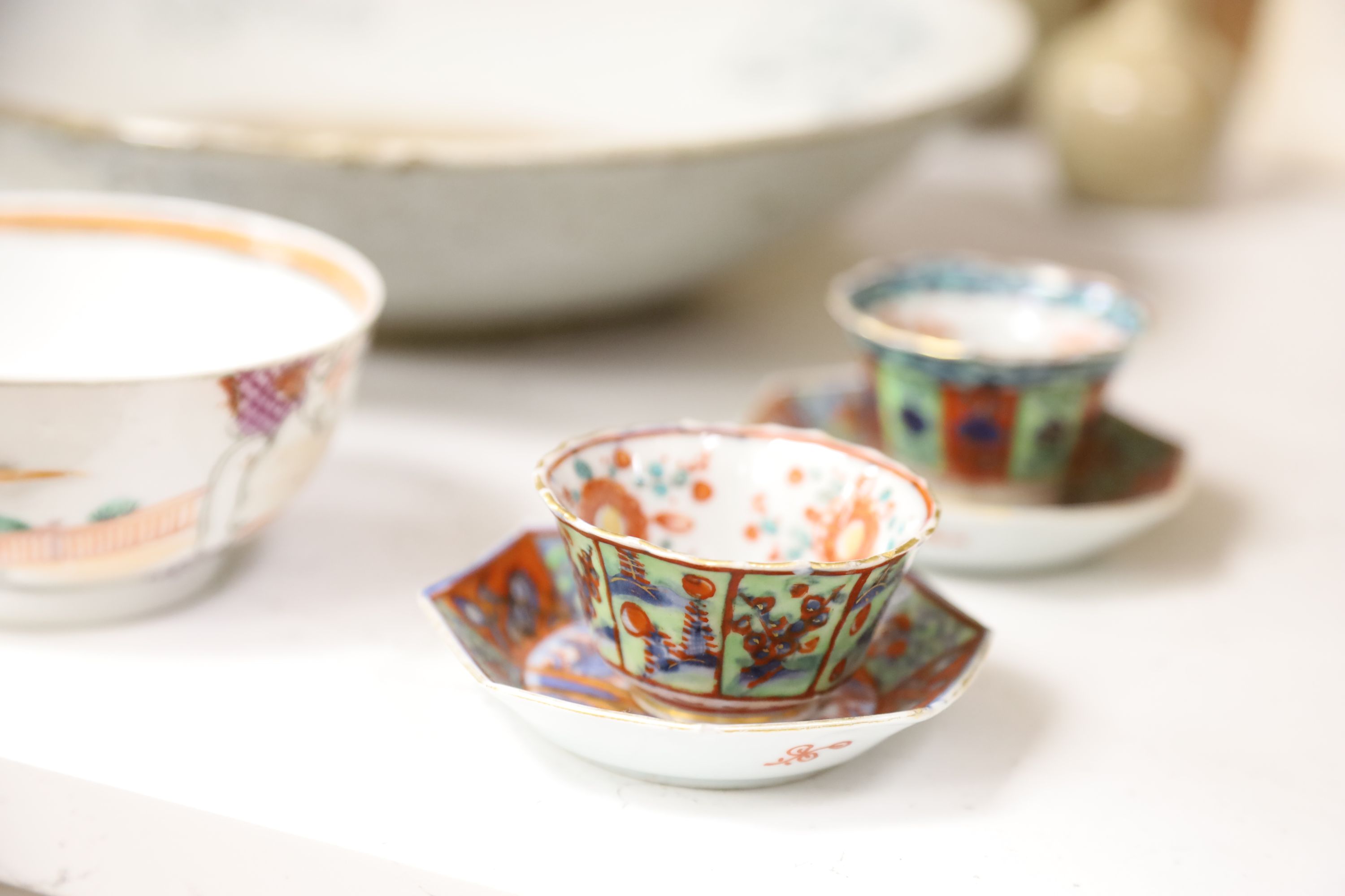 A quantity of mixed Chinese ceramics including a famille rose teapot, tallest 31cm